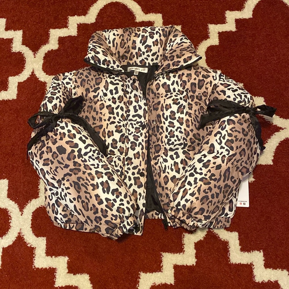 NWT 
Madden Girl
Leopard Puffer
Size L